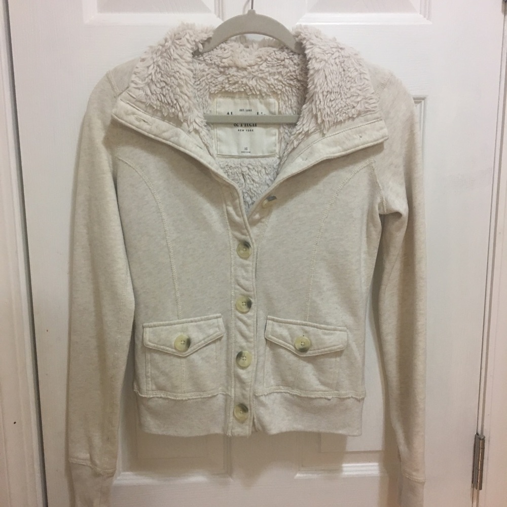 Abercrombie & Fitch Fur Cozy Sweater in Oatmeal